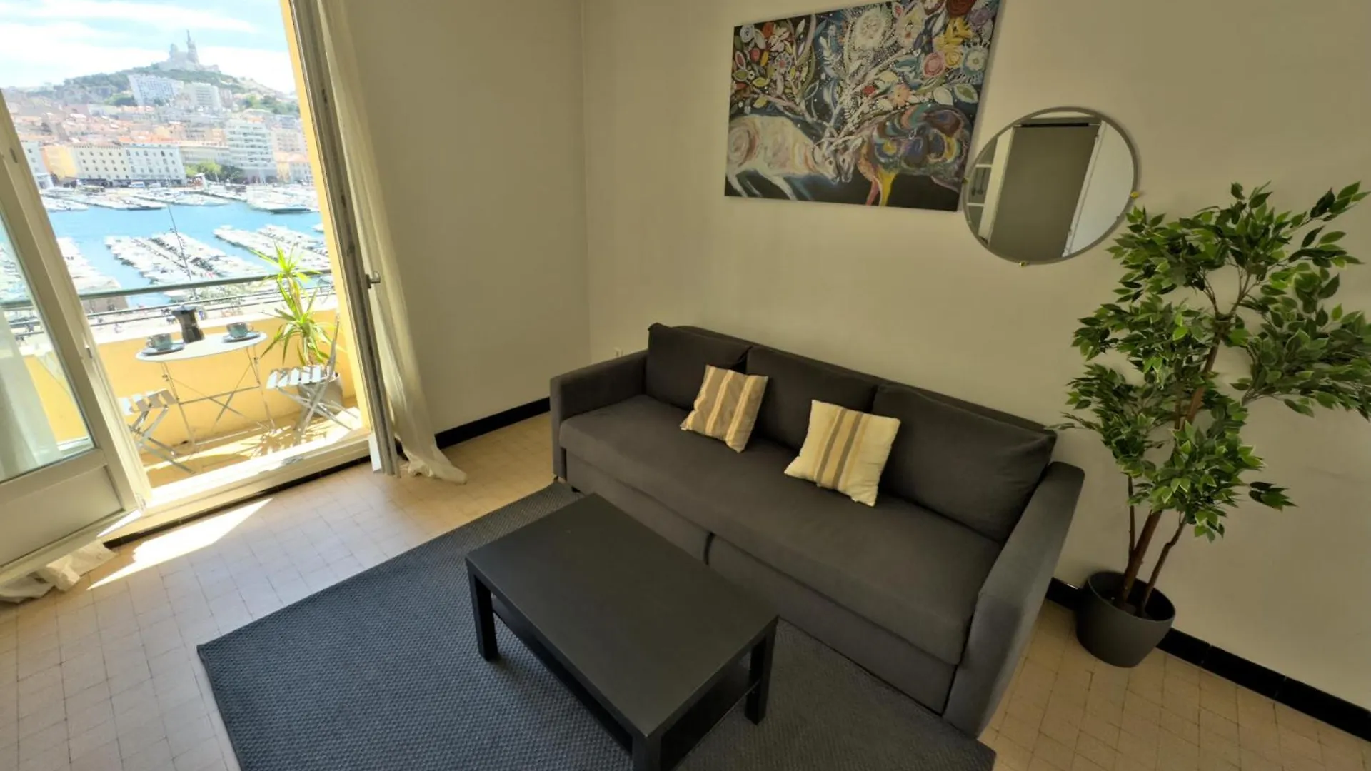 Vue Incroyable & Confort Au Vieux Port 4 Personnes Marseille Apartment